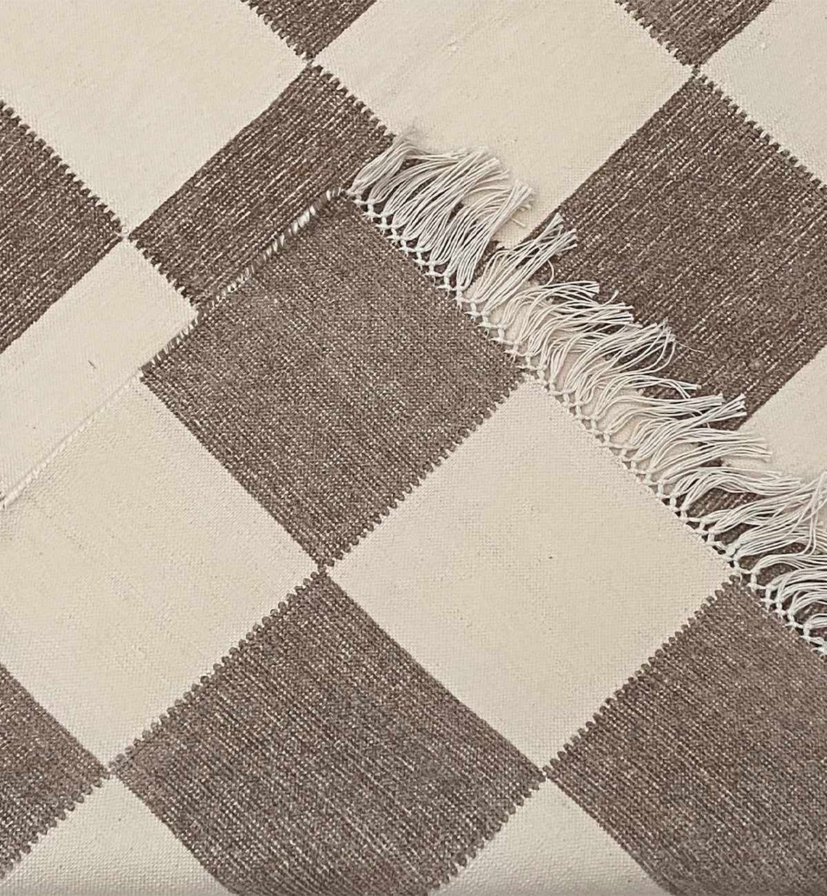 Checkerboard Dhurrie In Sand - Image 9